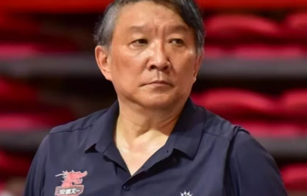 南特新帅上任，球队逐步回暖