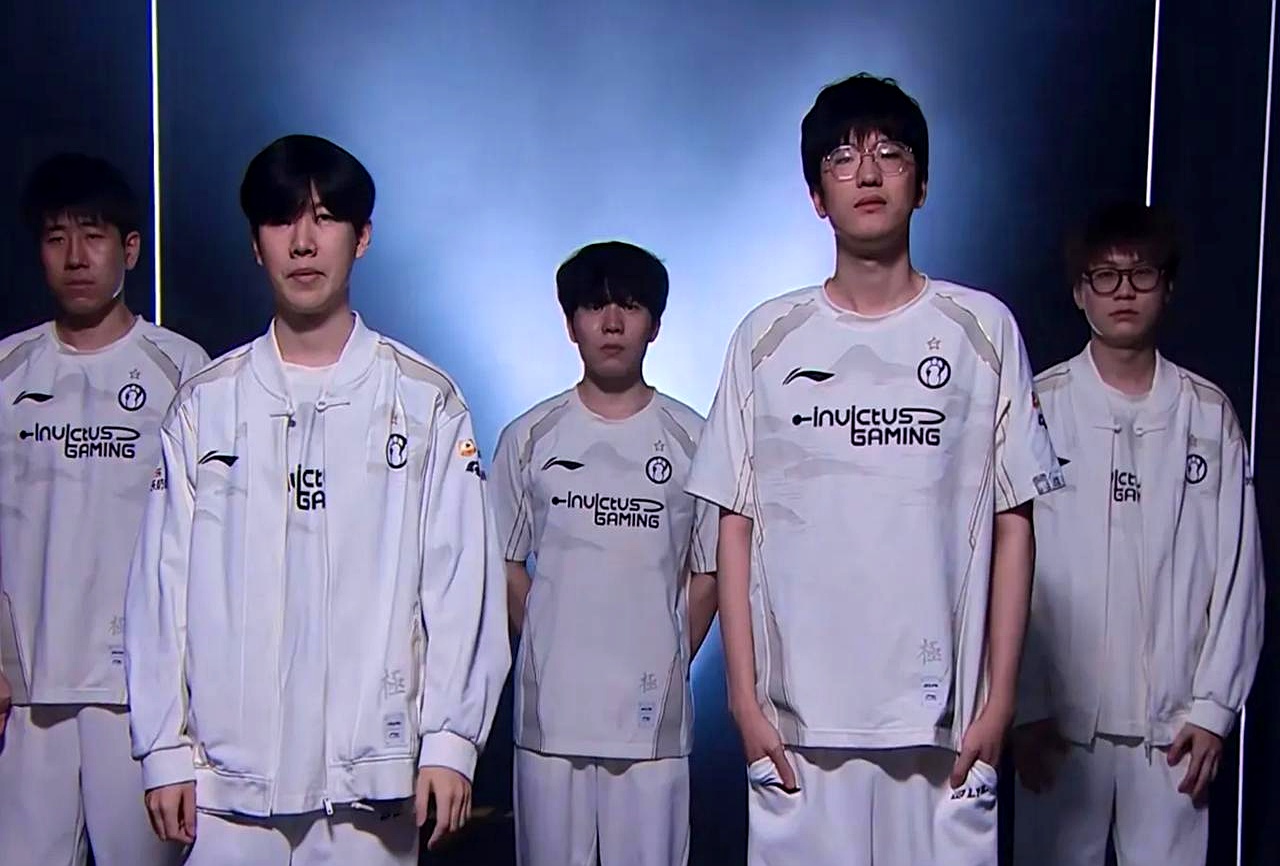 EDG鏖战FLY，Elk关键团战开团秒人激烈交锋四强赛，引爆全场热议的简单介绍