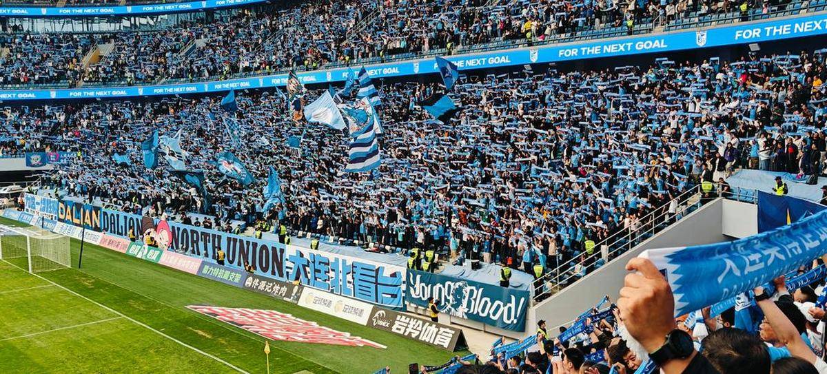 体育竞赛永恒不变，足球比赛再次火爆的简单介绍