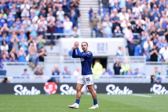 包含布莱顿客场一球小胜，喜悦成为主题的词条