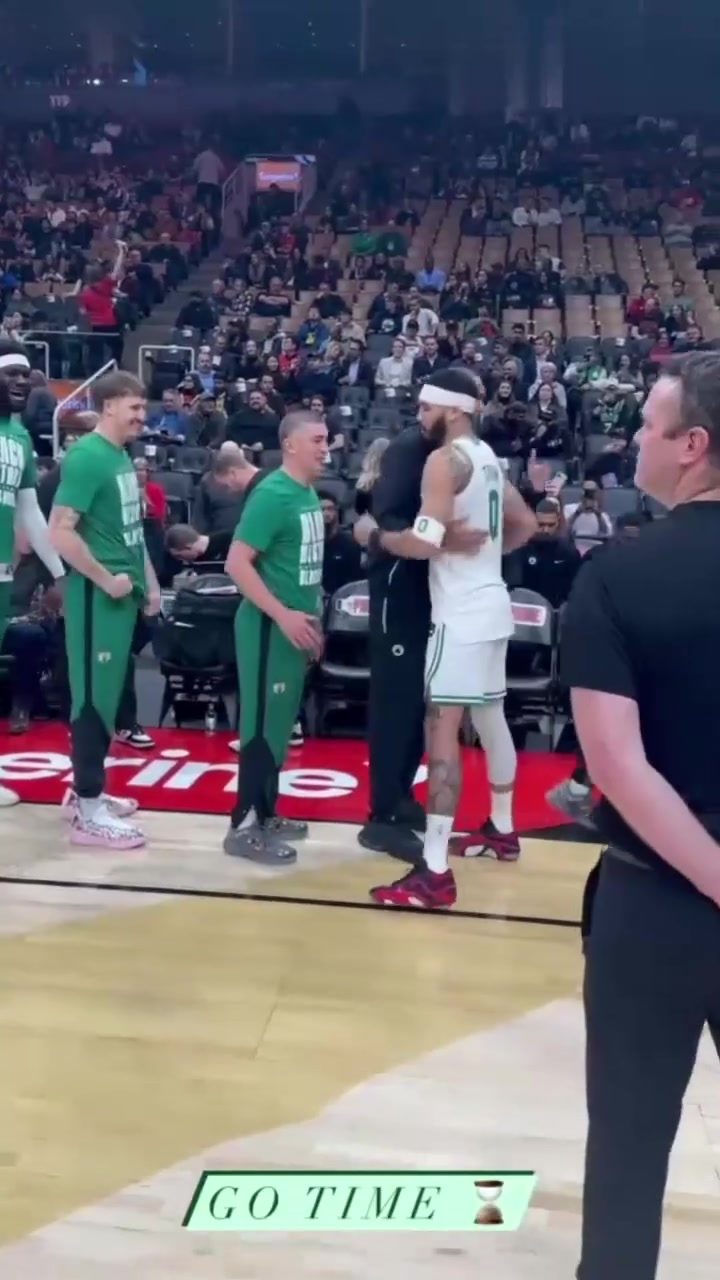 猛龙战胜凯尔特人，西亚卡姆砍下精彩表现