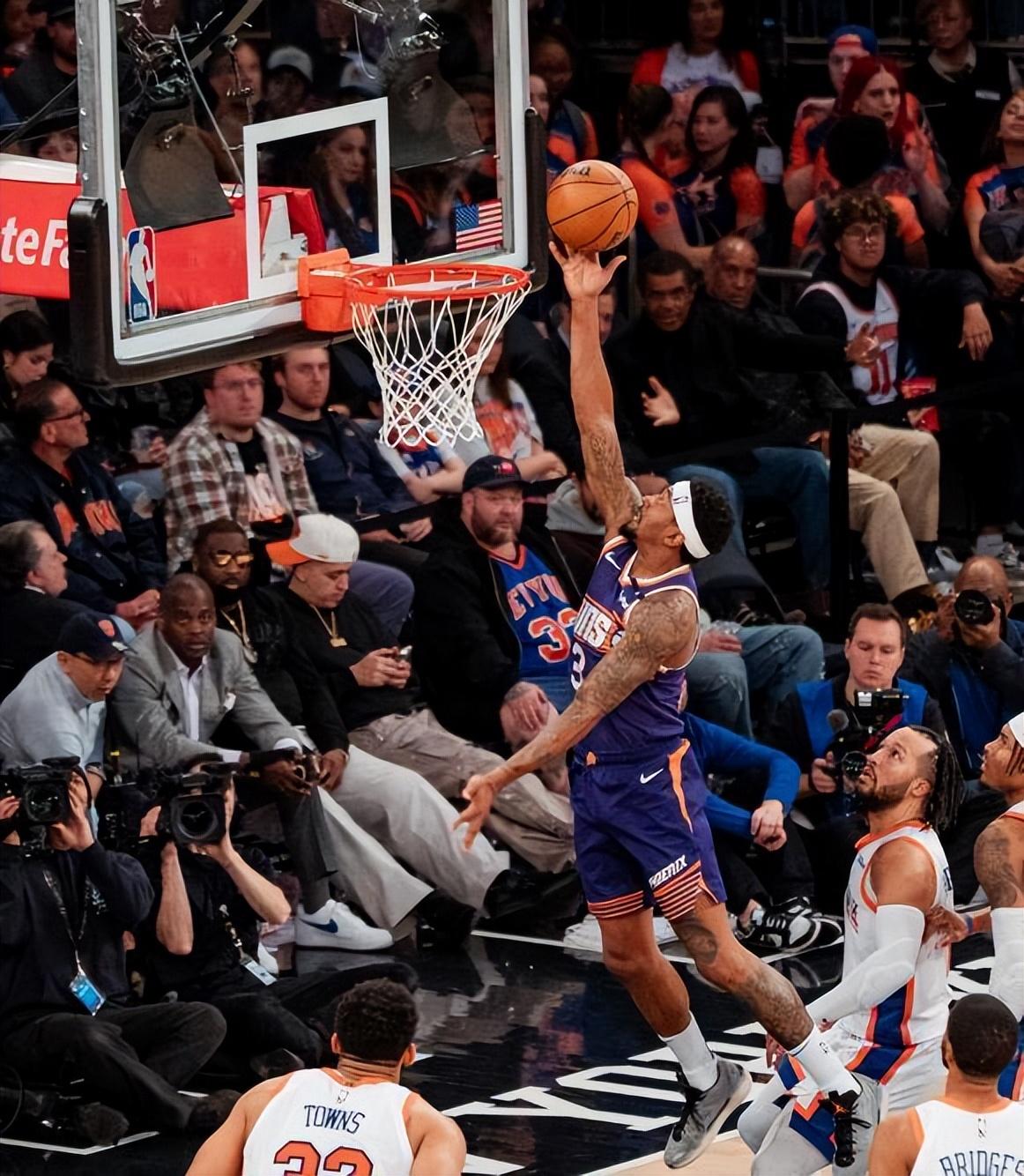 PG电子官网-包含太阳后卫布克遭遇伤病，将缺席数场比赛的词条