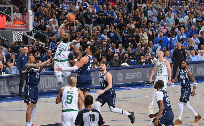 凯尔特人队阵容变动频繁,教练调整战术的简单介绍 凯尔特人队阵容变动频繁,教练调整战术的简单介绍