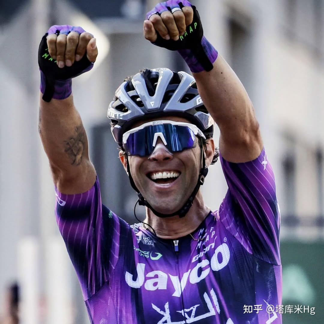 奋力拼搏，各国选手以顽强毅力刷新记录