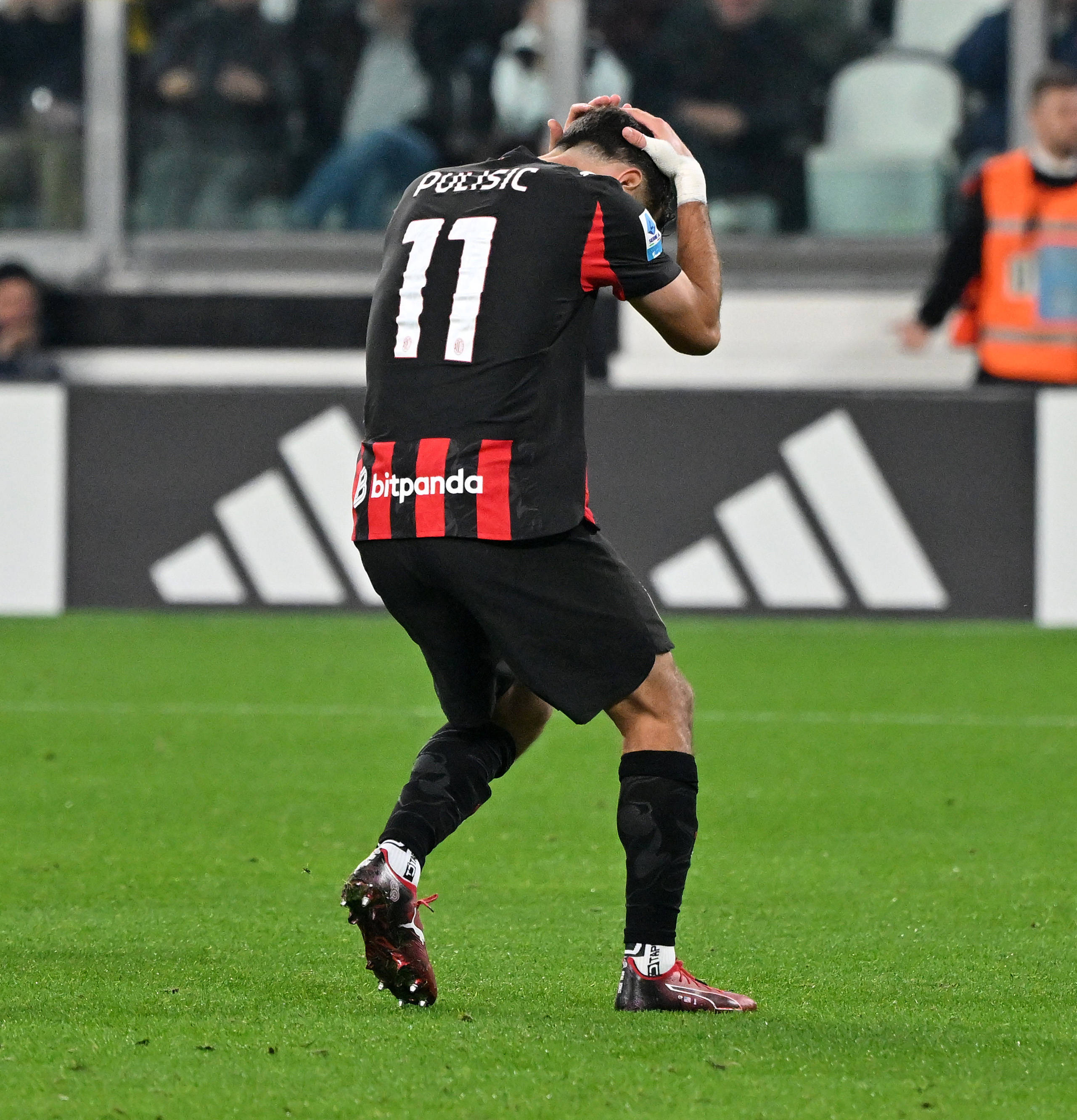 意甲球队AC米兰再遇挑战，球员调整备战