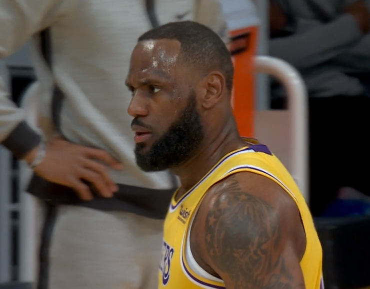 PG平台-包含福建队翻盘太阳，范弗利特关键制胜的词条