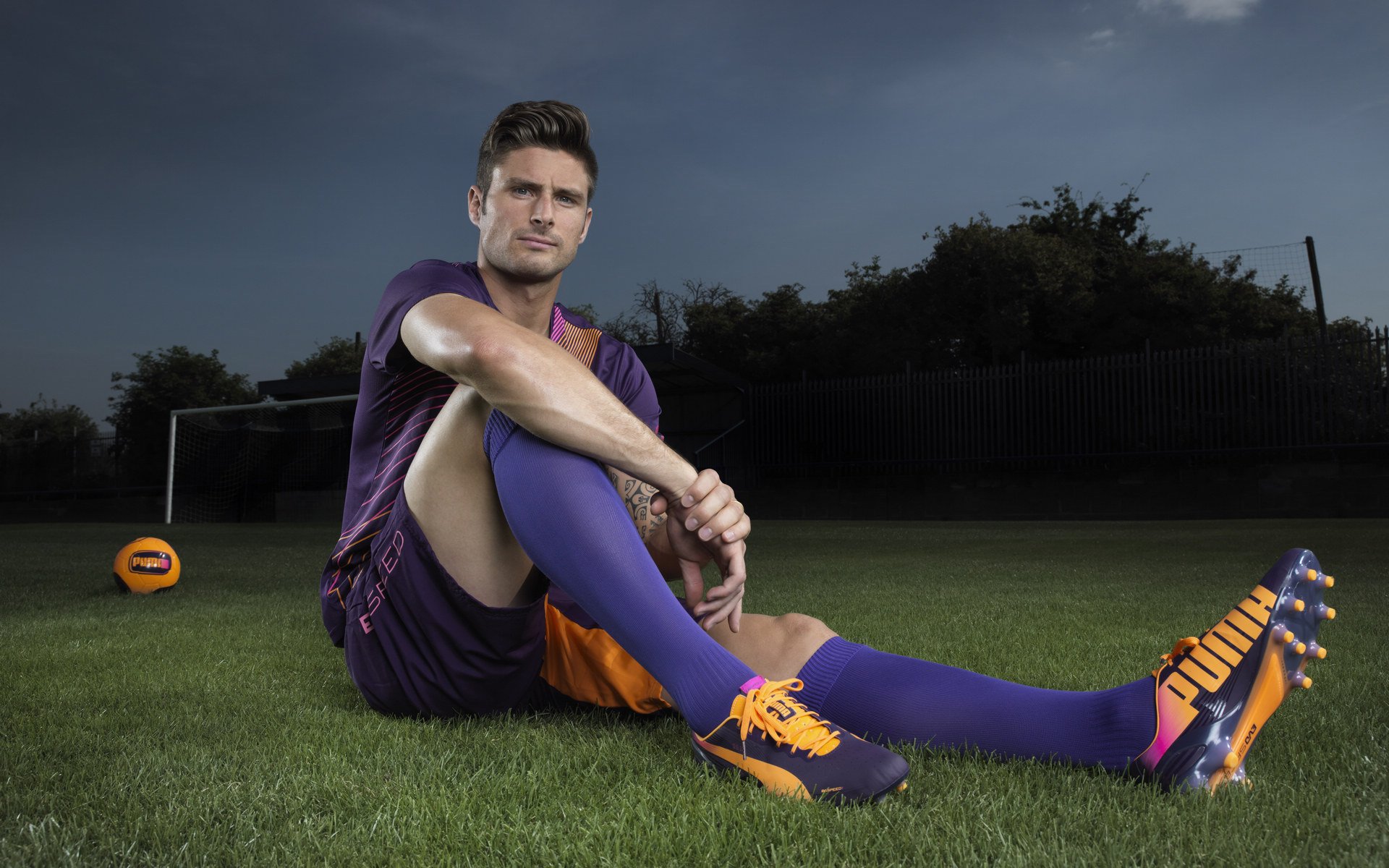 PG平台-玻利维亚风暴席卷贝尼托，当高原雄鹰啄伤绿白军团，伊布定律仍在闪耀