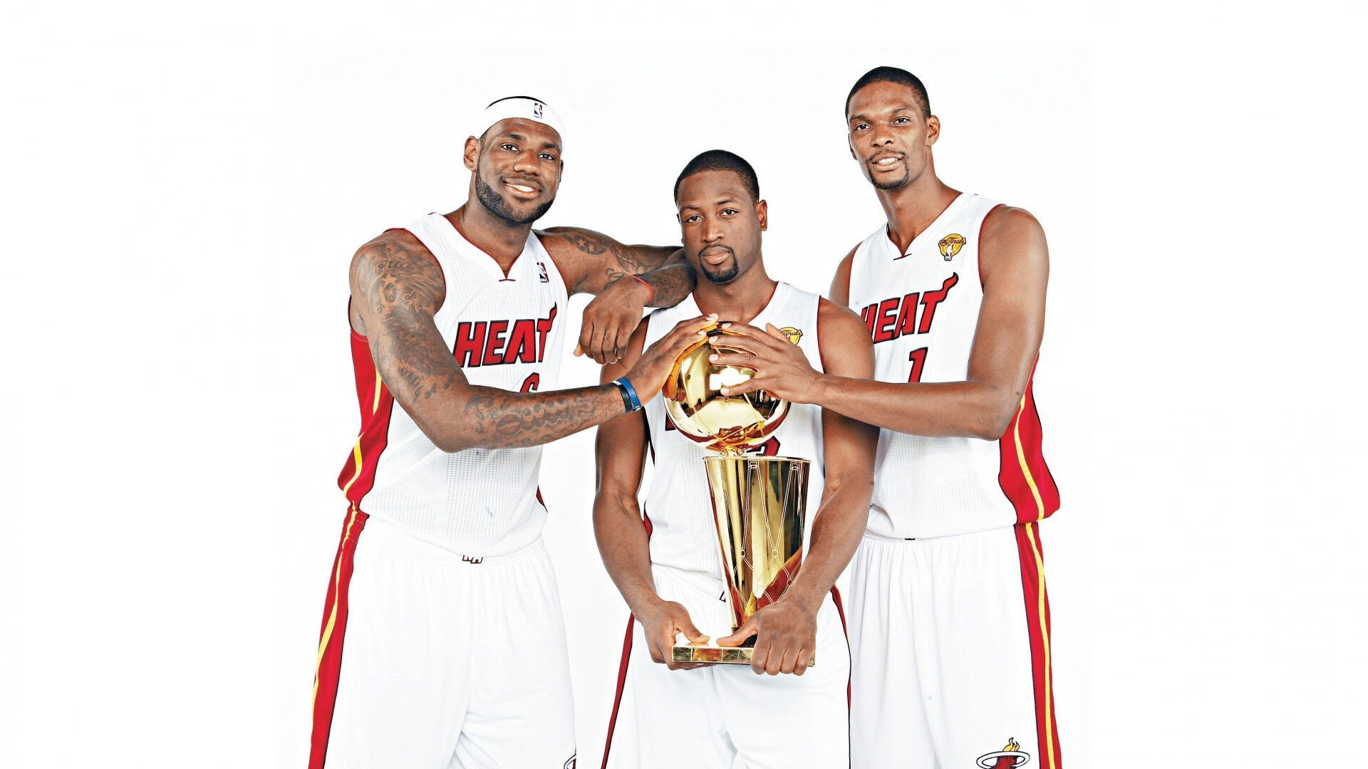 唯一瞬间,鏖战中的法国队与瑞典队,点燃赛场的张本智和