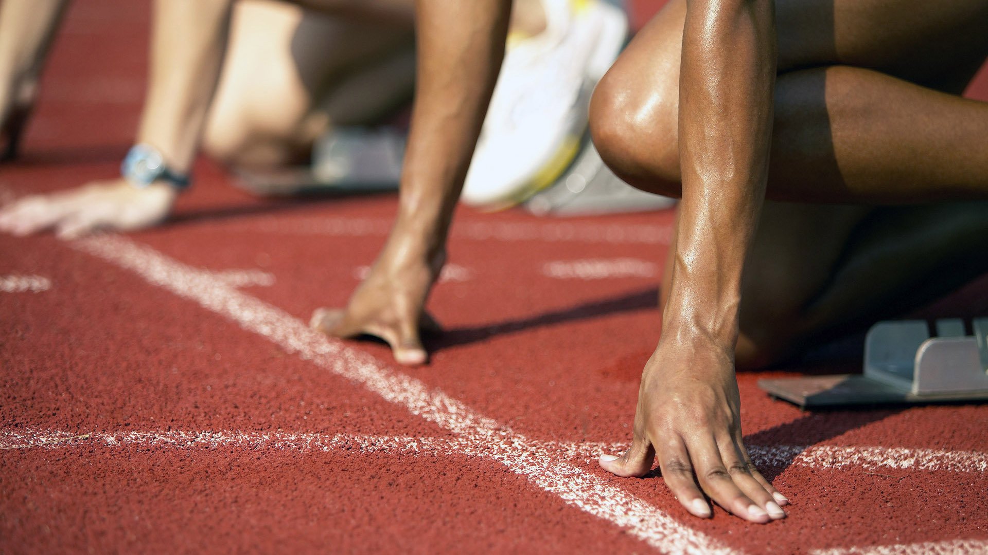 羽坛双线激战，中国队险胜印度队惊心动魄，安赛龙带队丹麦队完胜展领袖风范